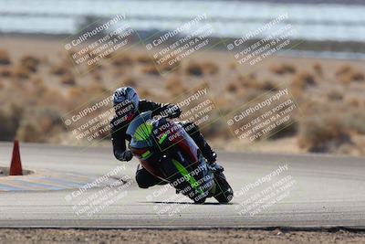 media/Dec-18-2022-SoCal Trackdays (Sun) [[8099a50955]]/Turn 7 Backside (1125am)/